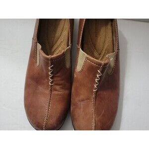 Naturalizer Brown Leather Flats
